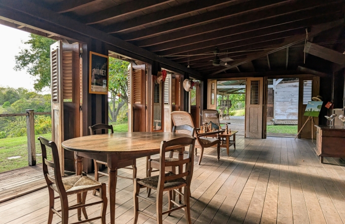 Maison cr&eacute;ole de caract&egrave;re sur 1 hectare   Grands-Fonds de Sainte-Anne