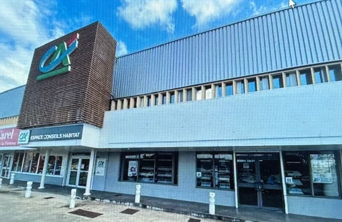 Location Local commercial 121m&sup2; Baie Mahault