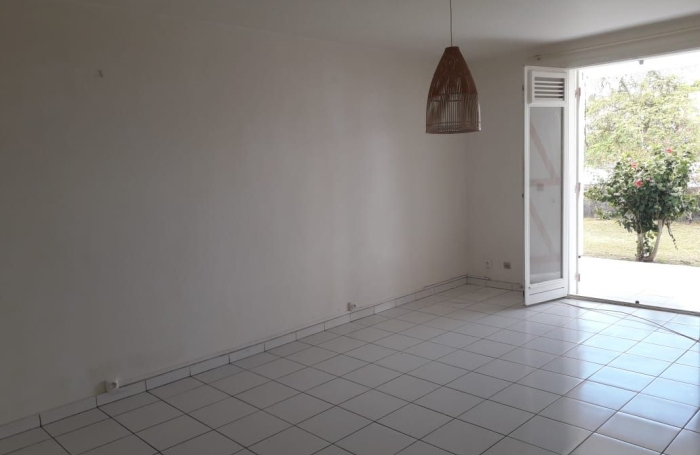 Location Maison 104.18m&sup2; 5 pièces Gosier