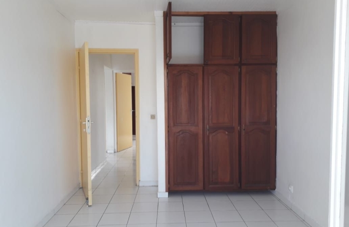 Location Maison 104.18m&sup2; 5 pièces Gosier