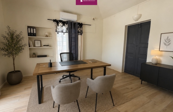 &Agrave; louer - Maison de caract&egrave;re d'environ 110 m2   Id&eacute;ale pour activit&eacute; professionnelle ou lib&eacute;rale   Le Moule (