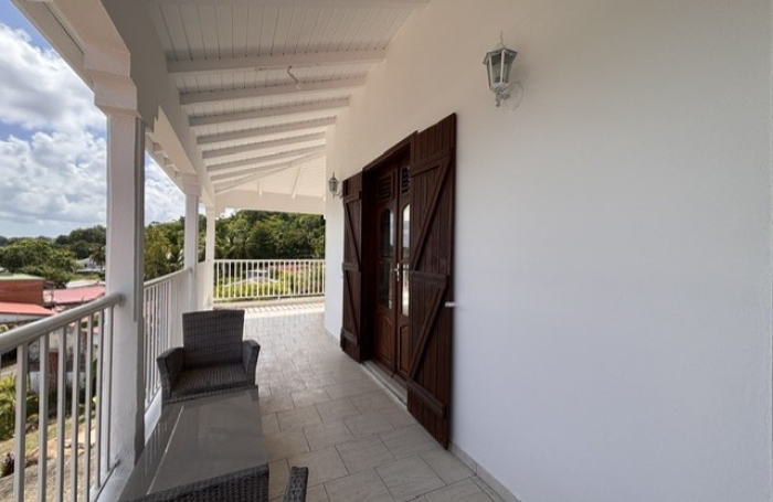 Coup de coeur aux Abymes avec votre agence LONGFORT Immobilier