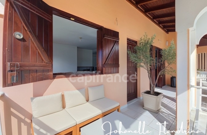 Vente Local commercial 230m&sup2; 9 pièces Les Abymes