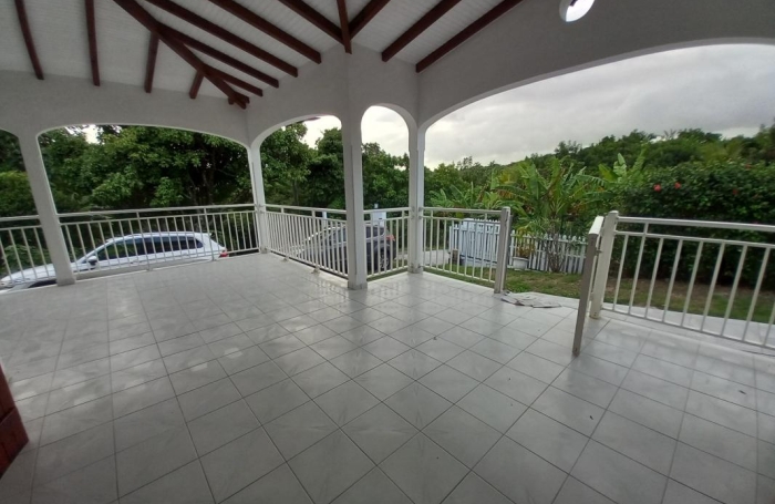 Location Maison 80m&sup2; 3 pièces Sainte Anne