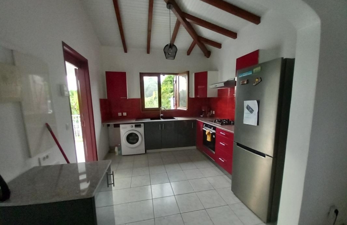 Location Maison 80m&sup2; 3 pièces Sainte Anne