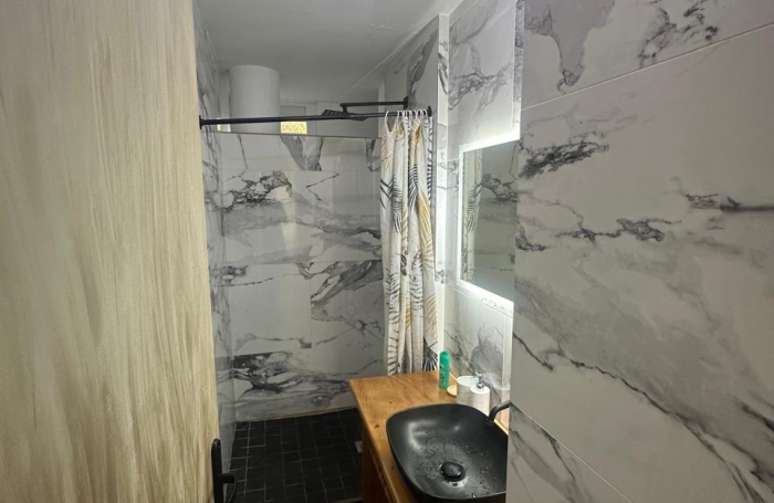 A LOUER -  Appartement F5 meubl&eacute;   R&eacute;sidence aux Abymes