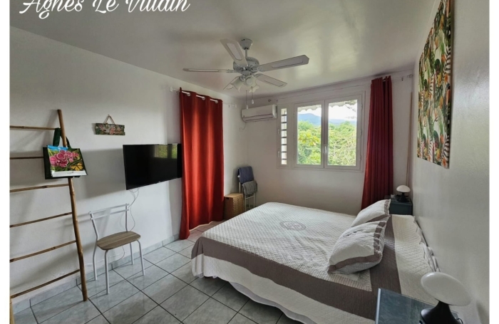 Vente Appartement 53m&sup2; 3 pièces Deshaies