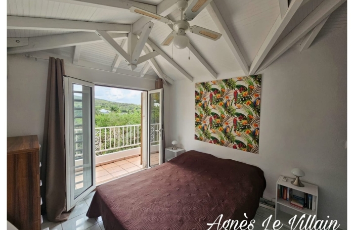 Vente Appartement 53m&sup2; 3 pièces Deshaies