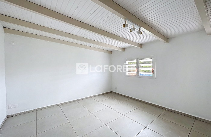 Location Appartement 88m&sup2; 4 pi&egrave;ces Baie Mahault