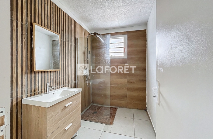 Location Appartement 88m&sup2; 4 pi&egrave;ces Baie Mahault
