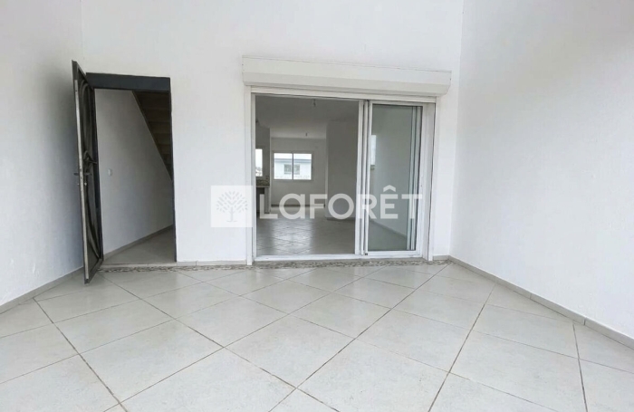 Location Appartement 88m&sup2; 4 pi&egrave;ces Baie Mahault