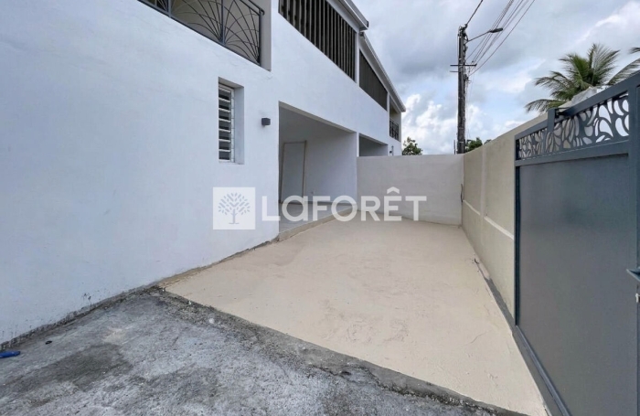 Location Appartement 88m&sup2; 4 pi&egrave;ces Baie Mahault