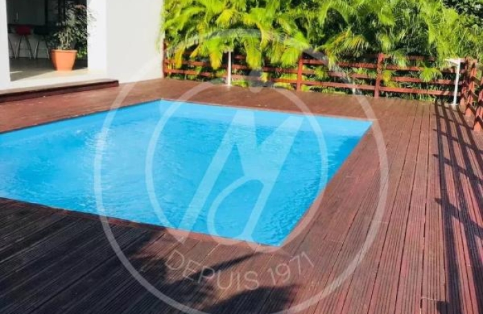 Location Maison 97118