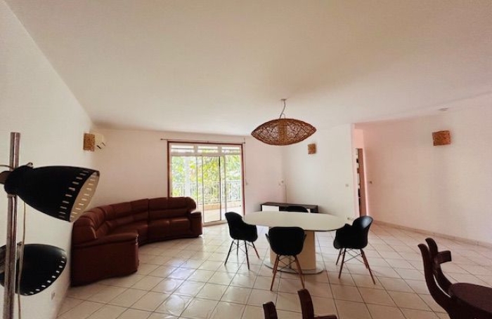 Location Appartement 111m&sup2; 4 pièces Baie Mahault
