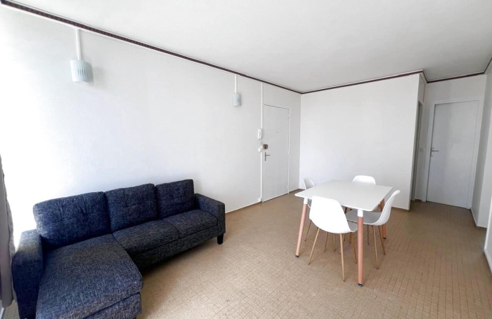 Lumineux appartement meubl&eacute; en colocation - LONGFORT IMMOBILIER