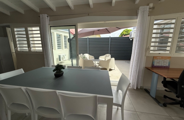 SUPERBE MAISON A LOUER A BAIE-MAHAULT