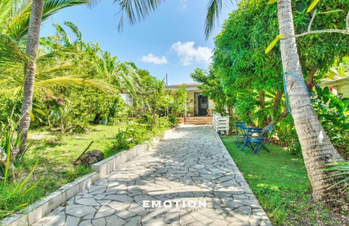 Villa Cr&eacute;ole 4 Pi&egrave;ces 78 m2 + Bungalow 12 m2 -  LE MOULE (Guadeloupe)