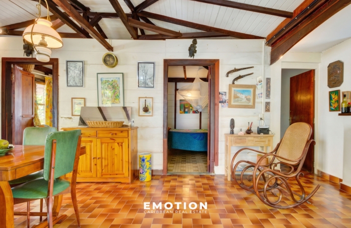 Villa Cr&eacute;ole 4 Pi&egrave;ces 78 m2 + Bungalow 12 m2 -  LE MOULE (Guadeloupe)