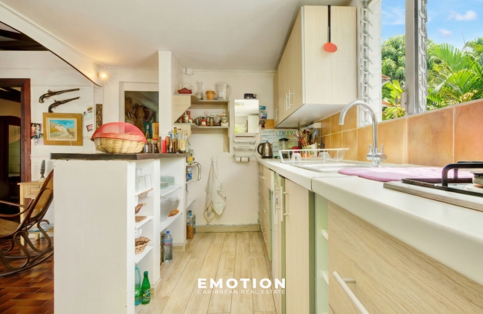 Villa Cr&eacute;ole 4 Pi&egrave;ces 78 m2 + Bungalow 12 m2 -  LE MOULE (Guadeloupe)