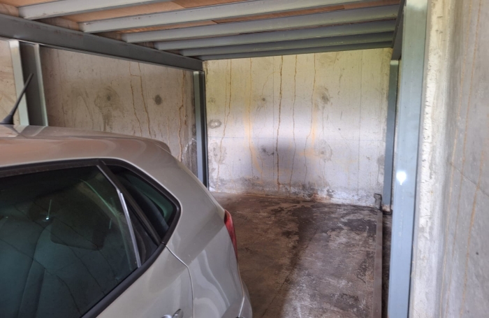 GARAGE AVEC MEZZANINE
