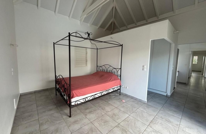 Location Maison 176m&sup2; 5 pièces Sainte Anne
