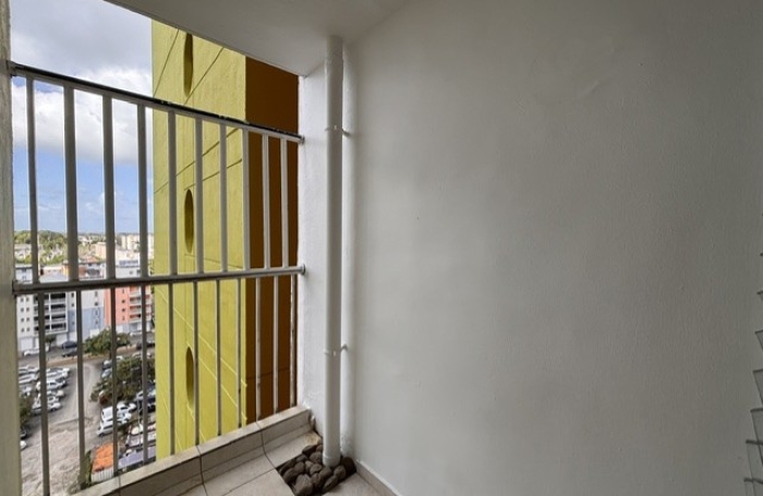 Studio &agrave; louer sur Pointe &agrave; Pitre en colocation