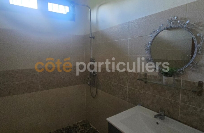 Vente Maison 112m&sup2; 4 pi&egrave;ces Les Abymes