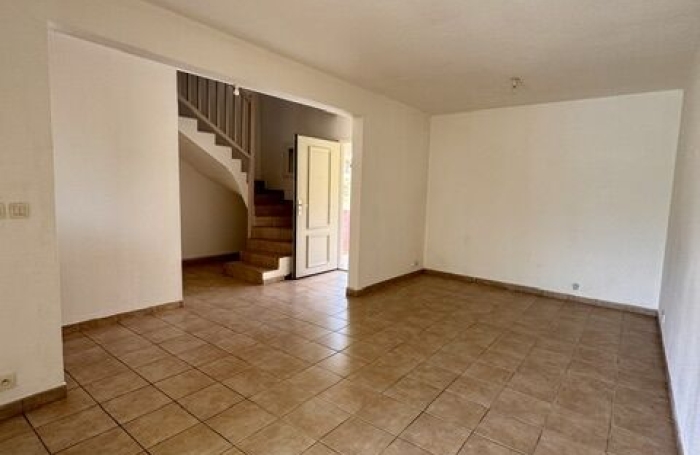 Vente Appartement 66m&sup2; 3 pièces Gourbeyre