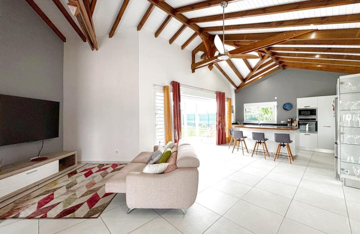 Magnifique villa 4 pi&egrave;ces situ&eacute;e aux Abymes - LONGFORT IMMOBIIER