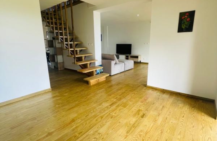 Location Maison 186.87m&sup2; 6 pièces Saint Claude