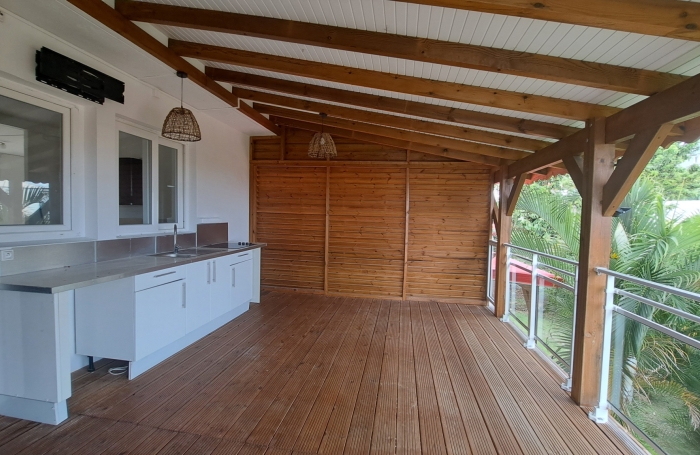 SAINT-CLAUDE IMMEUBLE DE RAPPORT A FORT POTENTIEL