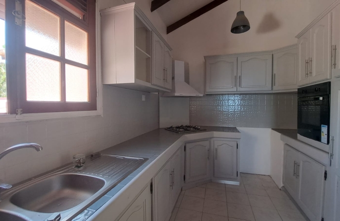 Gourbeyre (Bisdary)-Belle maison individuelle T5