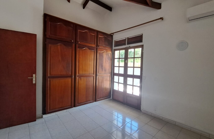 Gourbeyre (Bisdary)-Belle maison individuelle T5