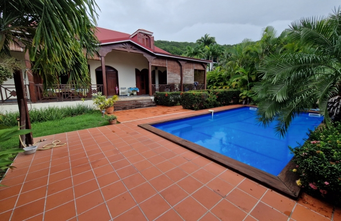 Vente Maison 340m&sup2; 8 pièces Deshaies