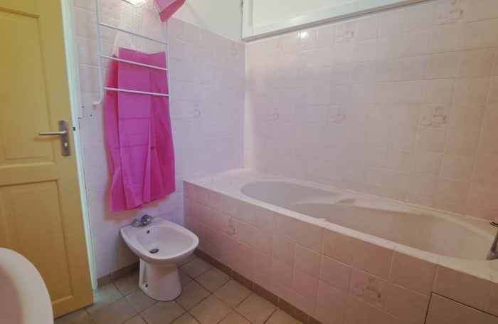 &Agrave; louer   Maison individuelle T3 meubl&eacute;e