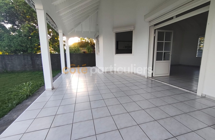 Location Maison 119.9m&sup2; 4 pi&egrave;ces Les Abymes