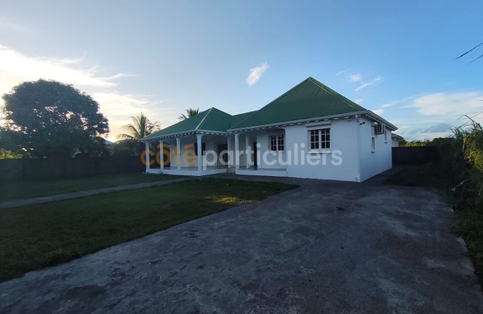 Location Maison 119.9m&sup2; 4 pi&egrave;ces Les Abymes