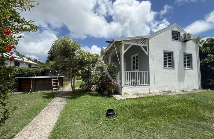 Vente Maison 73.5m&sup2; 4 pi&egrave;ces Saint Fran&ccedil;ois