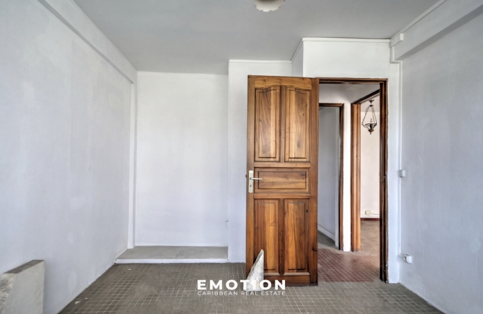 Appartement T4 66 m2 + terrasse - Le Raizet   Les Abymes