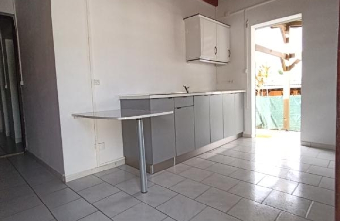 Location Appartement 30.8m&sup2; 1 pièce Lamentin