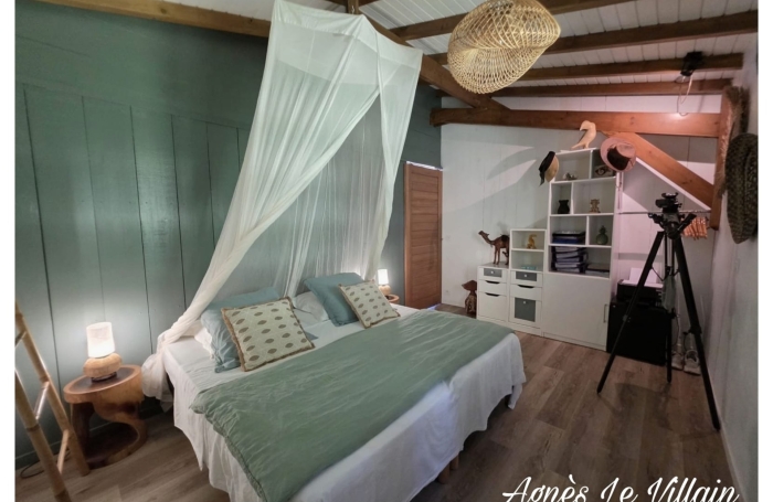 Vente Maison 180m&sup2; 7 pièces Pointe-Noire