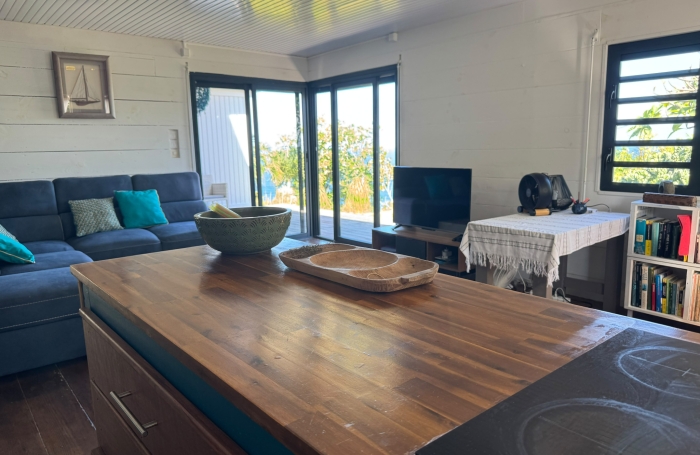 TROIS-RIVI&Egrave;RES   Maison 2 chambres avec piscine, vue sur les Saintes et Marie Galante
