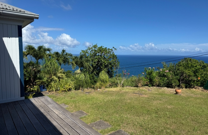 TROIS-RIVI&Egrave;RES   Maison 2 chambres avec piscine, vue sur les Saintes et Marie Galante