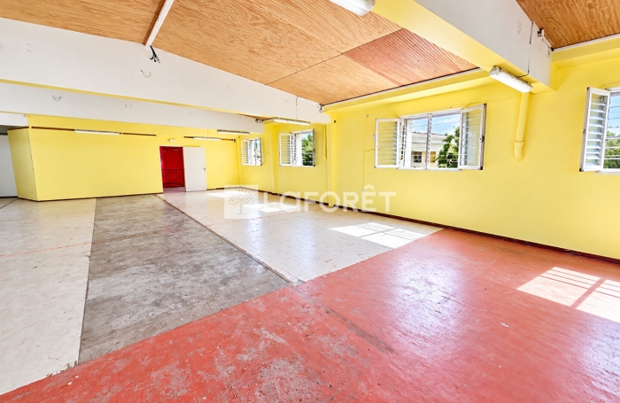 Location Local commercial 400m&sup2; Anse-Bertrand