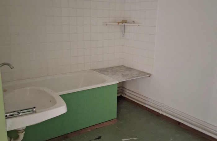 POINTE A PITRE- Appartement 75m2 T3 &agrave; r&eacute;nover