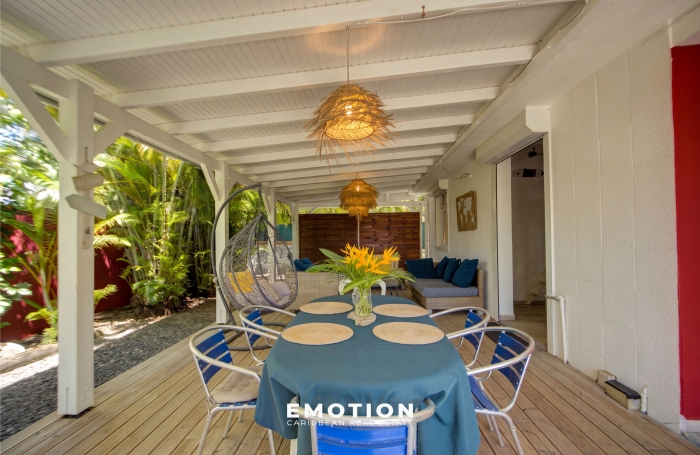 Ensemble immobilier   4 g&icirc;tes meubl&eacute;s   Piscine - Sainte-Anne