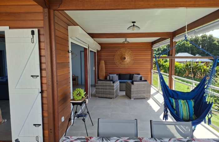 Villa contemporaine de plain-pied, vue imprenable sur les &Icirc;lets Pigeon