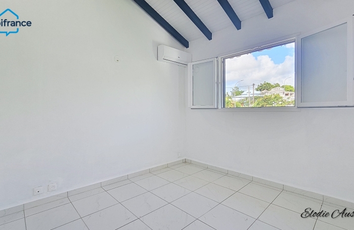 Location Appartement 87m&sup2; 4 pièces Petit-Bourg