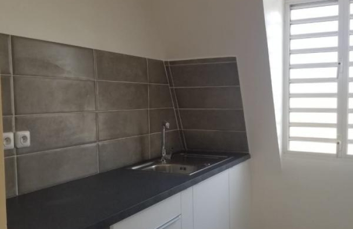 Location Appartement 47.29m&sup2; 2 pièces Basse-Terre