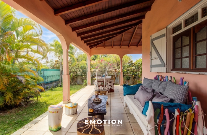 Maison T3 - 90 m2 + 37 m2 de terrasses couvertes + Garage 47 m2